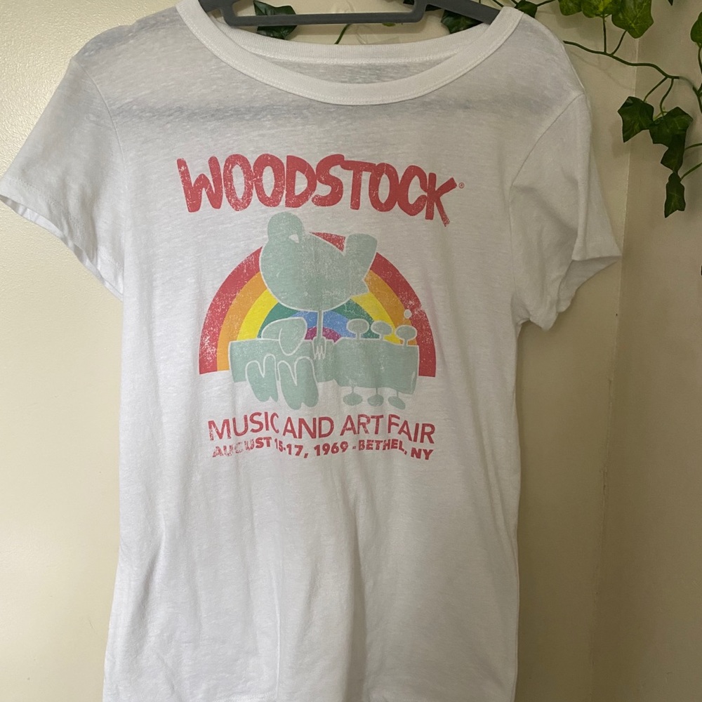 Graphic tee